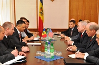 Minister of Defense Vitalie Marinuta Meets With Head of US Defense Intelligence Agency