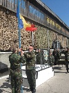 Militarii onorează Tricolorul
