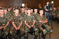Absolvenţii Academiei Militare repartizaţi în unităţile Armatei Naţionale