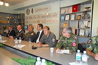 Militarii Armatei Naţionale studiază managementul muniţiilor