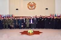 Psihologii şi preoţii militari s-au întrunit la Ministerul Apărării