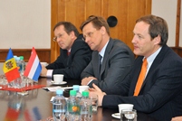 Deputaţi olandezi la Ministerul Apărării