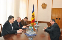 Ministrul Apărării şi Ambasadorul Bulgariei au trecut în revistă cooperarea bilaterală în domeniul apărării
