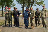 Militarii moldoveni în acţiune la „Sea Breeze 2015”