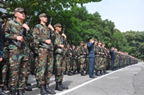 Peste 460 de tineri au depus jurământul militar