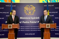 Republica Moldova şi România îşi vor intensifica cooperarea militară