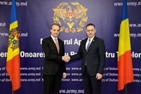 Republica Moldova şi România îşi vor intensifica cooperarea militară