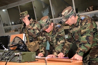 Militarii Armatei Naţionale desfăşoară exerciţii tactice