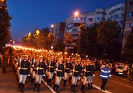 Militarii Armatei Naţionale prezenţi la activităţile de comemorare desfăşurate de Ziua Eroilor Români
