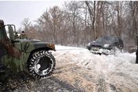 Militarii Armatei Naţionale continuă misiunile în sprijinul populaţiei afectate de ninsori