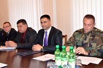 Problemele relaţiilor statutare dintre militari au fost discutate de conducerea Ministerului Apărării cu procurorii şi judecătorii militari