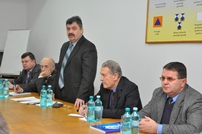 Reprezentanţi ai Comisiei Unificate de Control în dialog cu pacificatorii