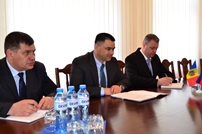 Ministrul Apărării în exerciţiu, Vitalie Marinuţa, a avut o întrevedere de lucru cu ambasadorul Azerbaidjanului