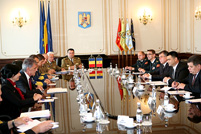 Defense Ministers of Republic of Moldova and Romania Agree on the Need to Maintain High Level of Bilateral Cooperation (VIDEO)
