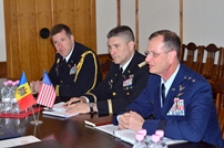 Oficial american în vizită la Ministerul Apărării