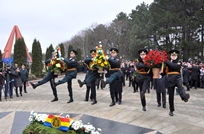 National Army Service Mmembers Participate in Remembrance Day Activities