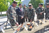 Ministrul Apărării  a vizitat tabăra militară 142
