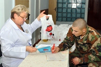 National Army Service Members Donate Blood for the Victims from “Colectiv” Club