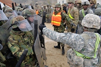 Militarii moldoveni continuă antrenamentele la aplicaţiile multinaţionale de la Hohenfels