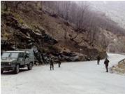 Geniştii contingentului KFOR-4 în acţiune
