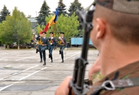 La Chişinău şi Bălţi 433 de soldaţi au depus jurământul militar