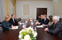 Minister of Defense Meets with International Committee of the Red Cross Delegation