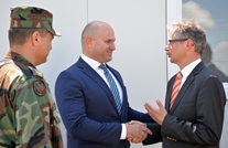 Ministrul Apărării şi şeful Misiunii OSCE în Republica Moldova, în vizită la Baza Militară din Floreşti