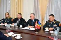 Ministrul Apărării, în dialog cu ambasadorul Letoniei la Chişinău