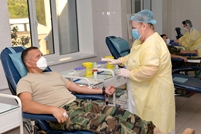 Campanie de donare a sângelui în ajunul Zilei Armatei Naţionale
