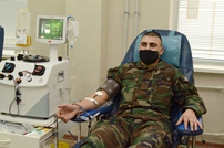 Armata Naţională donează voluntar sânge şi plasmă pentru tratamentul anti-Covid