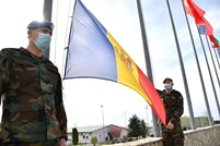 Drapelul de Stat, onorat în Armata Naţională