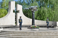 Eroii căzuţi în cel de-al Doilea Război Mondial -  comemoraţi de militarii Armatei Naţionale