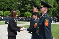 Absolvenţii Academiei Militare şi-au primit diplomele de licenţă şi gradul de locotenent