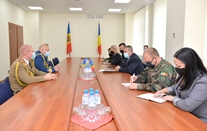 Oficiali militari români, la Ministerul Apărării