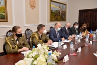 Minister of Defense Anatolie Nostatii met today with his Lituanian counterpart (video)