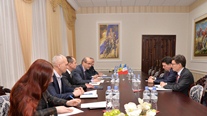 Senator francez, în vizită la Ministerul Apărării