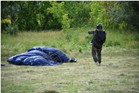 Parachute jumps in Balti